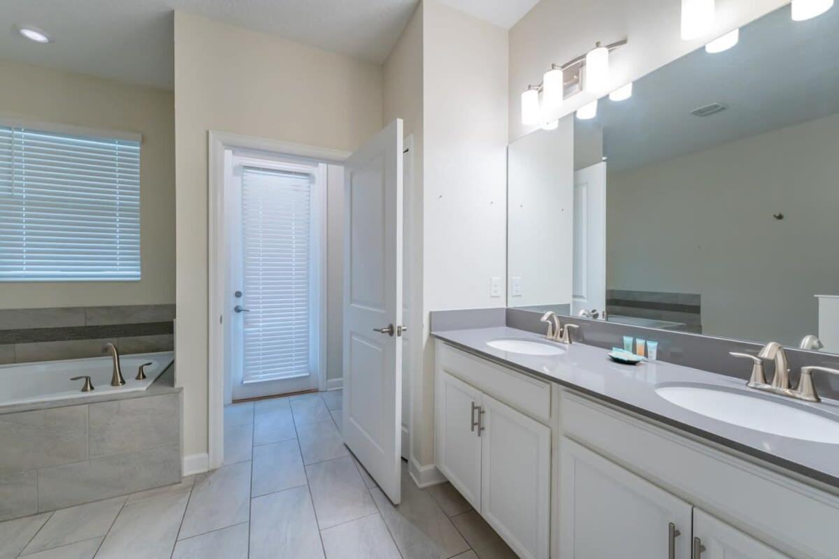 Charming 9Br Villa W Theme & Game Rooms By Disney Kissimmee Dış mekan fotoğraf